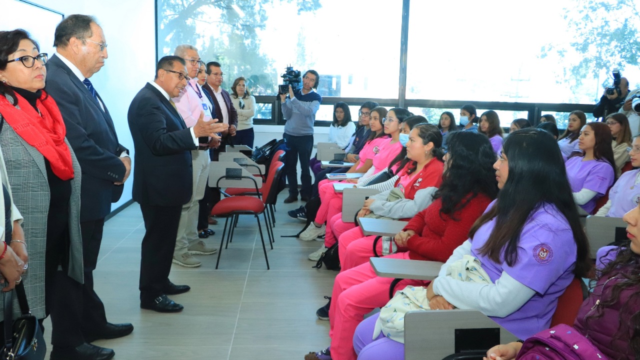Rector de la UATx inauguró Sala Interactiva de Educación Inicial