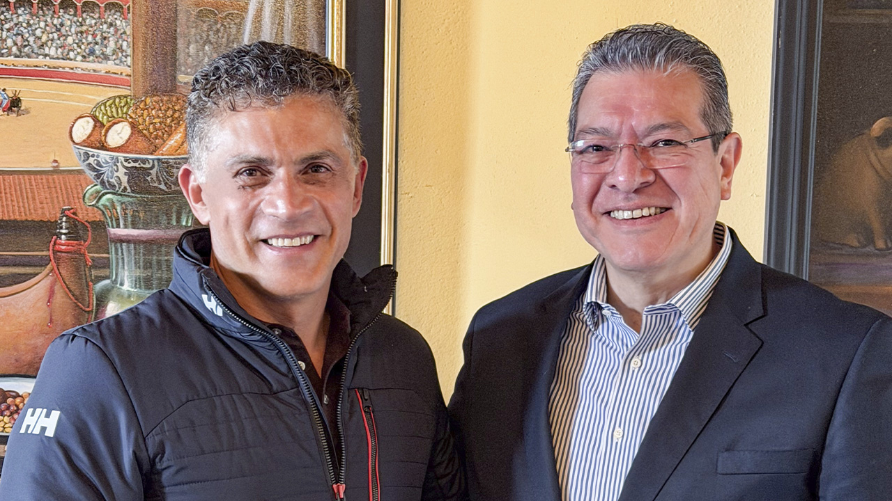 Encuentro Sánchez–Mena abre lecturas políticas y reactiva especulación rumbo a 2027