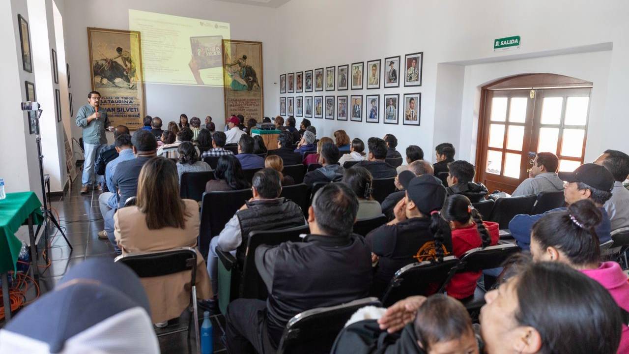 Huamantla fortalece al sector turístico con mesa de trabajo para prestadores de servicios
