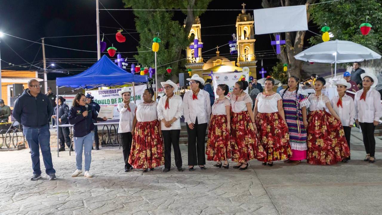 Familias Huamantlecas Disfrutan de Música y Danza Durante “Jueves de Muéganos” en La Preciosa