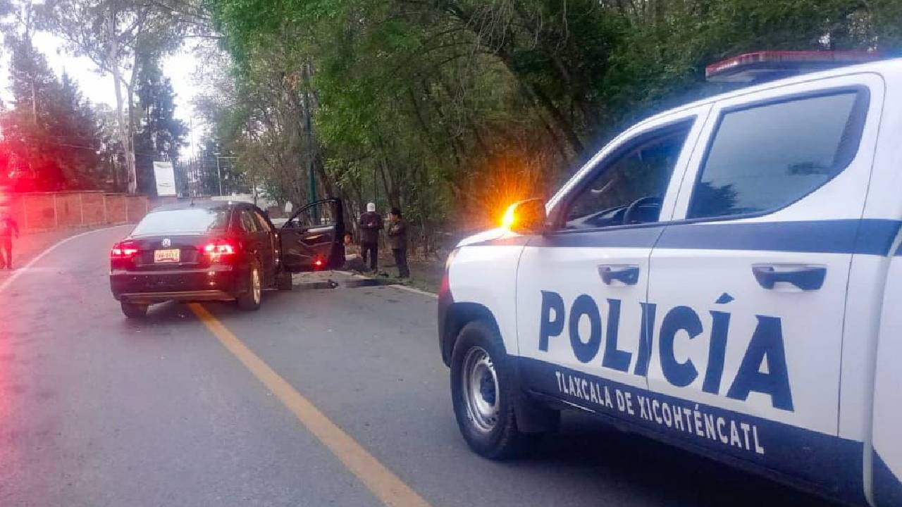 Policía y Protección Civil Municipal de Tlaxcala Atienden Percance Vial en la Loma Xicohténcatl
