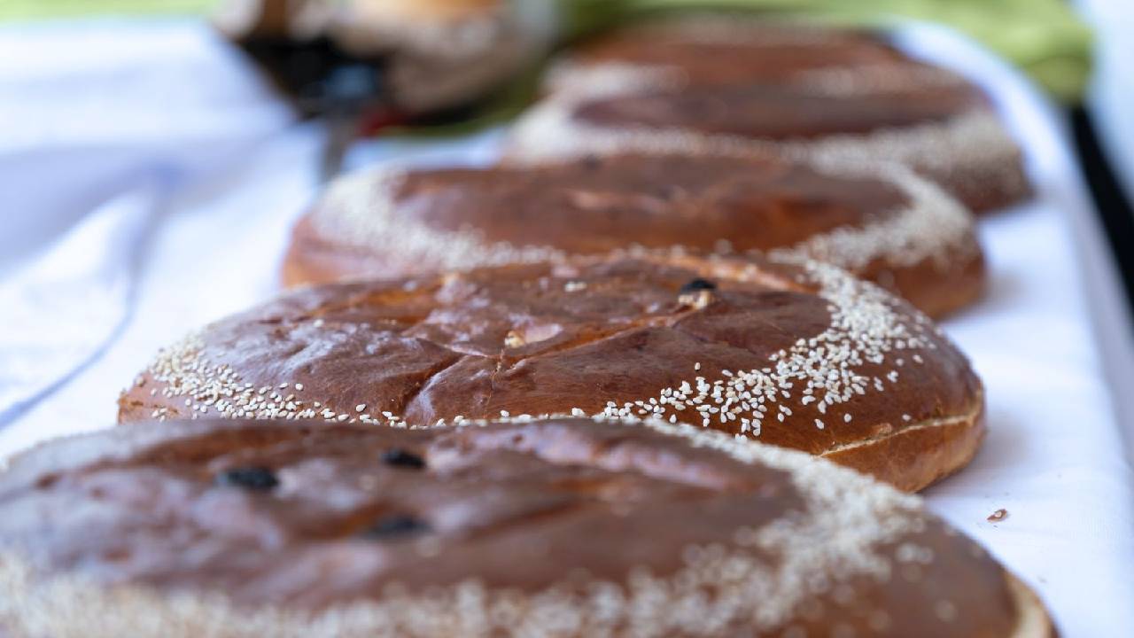 Zacatelco busca romper nuevamente récord con el pan con helado más largo
