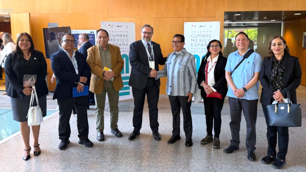 Dr. Serafín Ortiz posiciona a la UATx en diálogo académico México–España