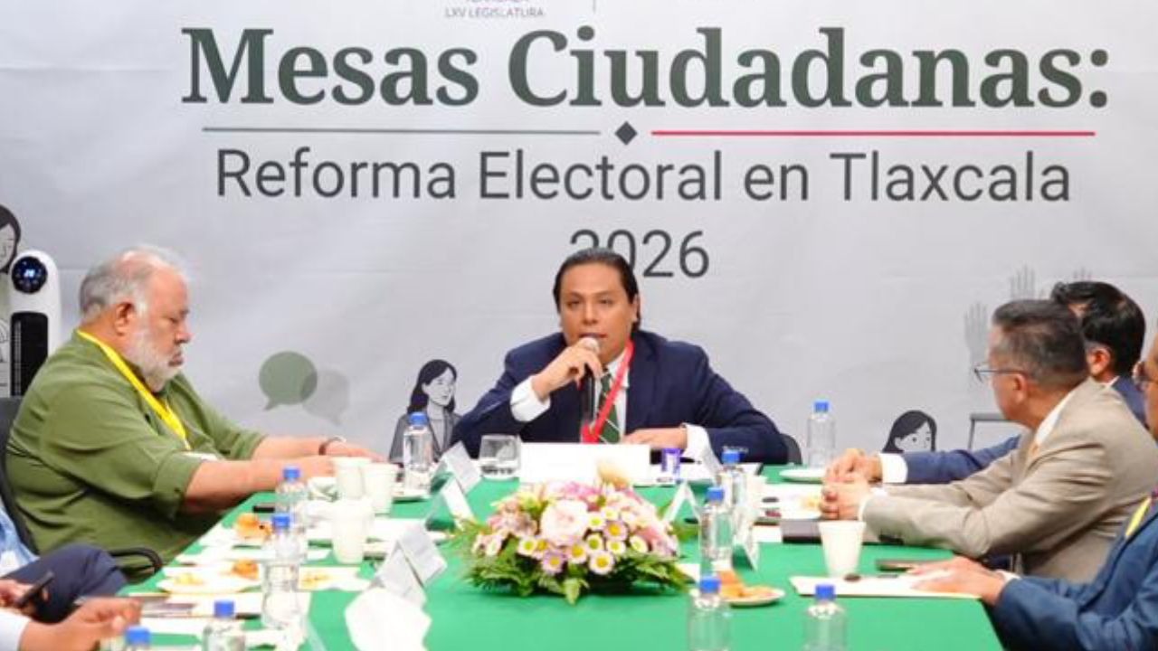 Concluyen Mesas Ciudadanas sobre reforma electoral con propuestas para proteger la libertad de expresión y regular entornos digitales en el Congreso