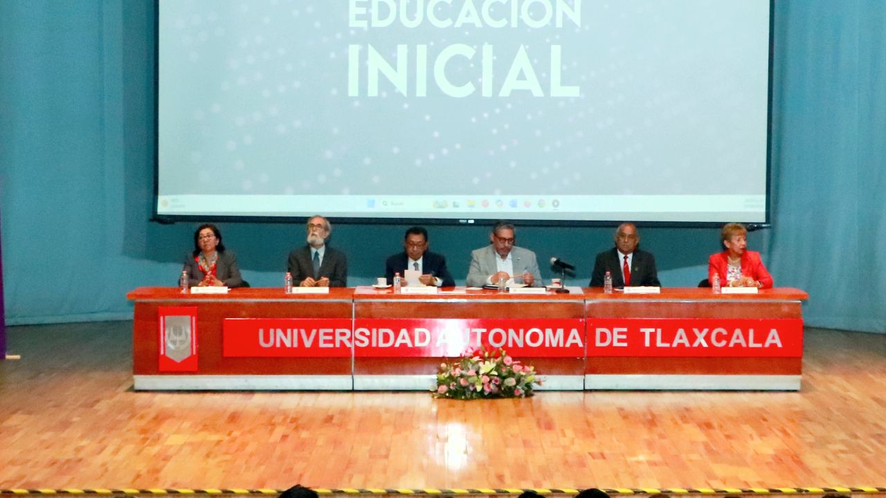 Especialistas de América Latina analizan retos de la primera infancia en la UATx