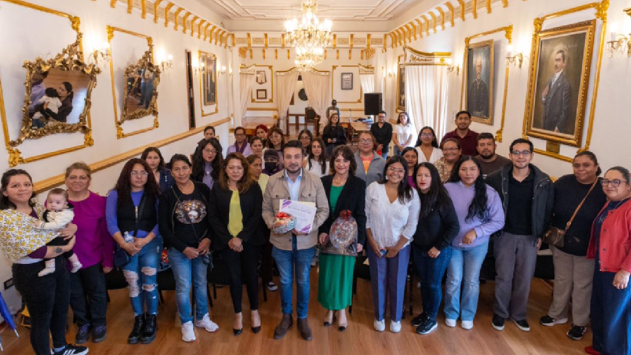 Chava santos fortalece el diálogo y el trabajo conjunto en favor de las mujeres