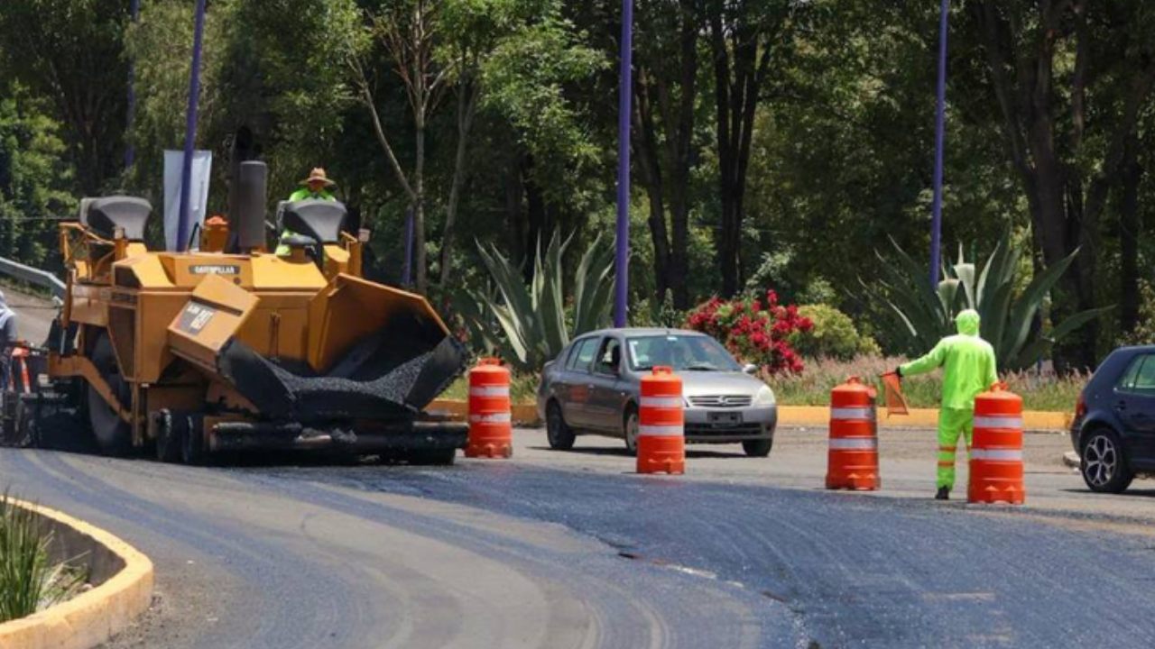 Obras de reencarpetamiento aplican cierres y desvíos en Totolac
