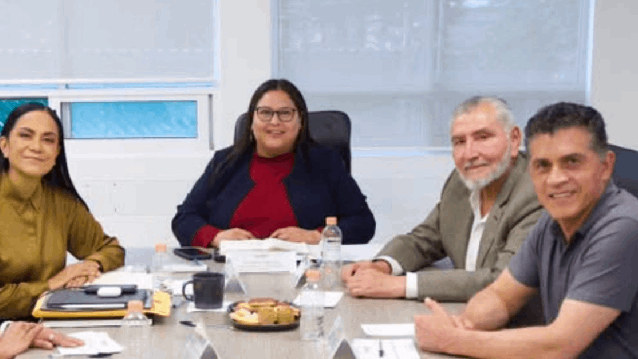 Llaman a Alfonso Sánchez García a reunión con Ariadna Montiel, Citlalli Hernández y Adán Augusto López