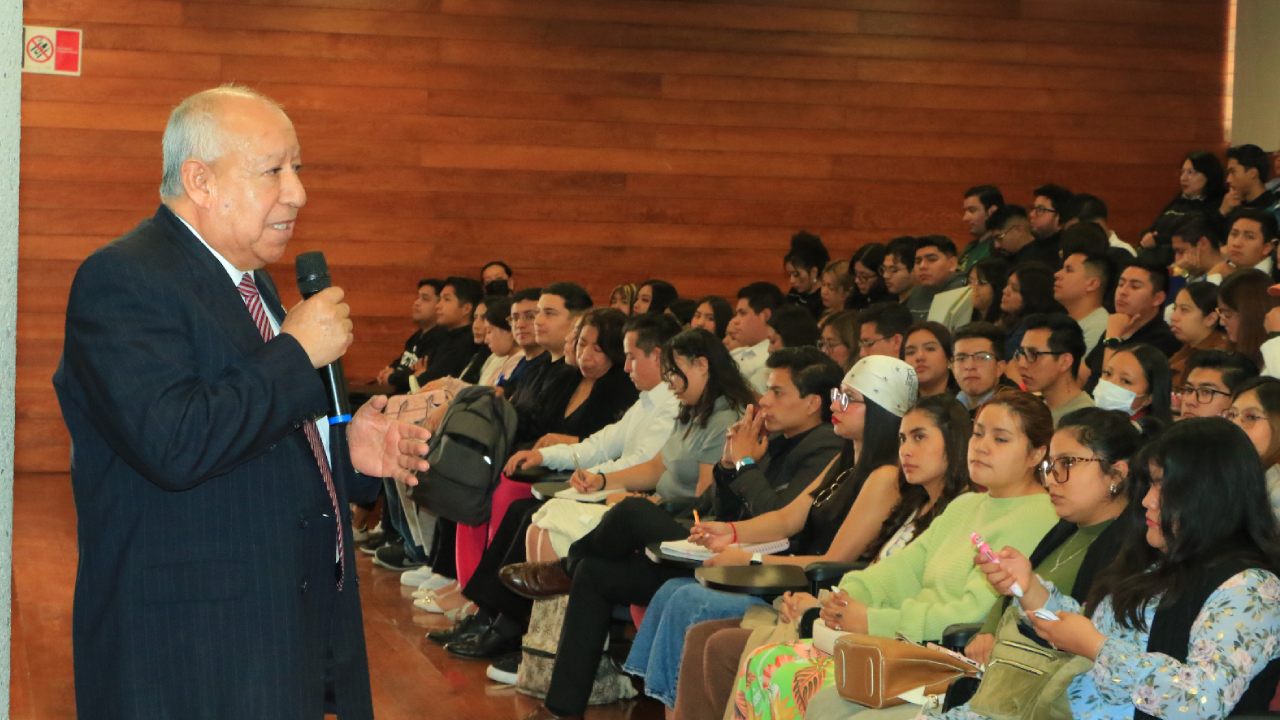 Derecho UATx Inició la 9ª edición de su  curso-taller de oralidad