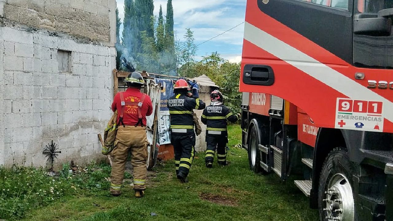 Atiende Seguridad Municipal Incendio en Vivienda de Tlacomulco