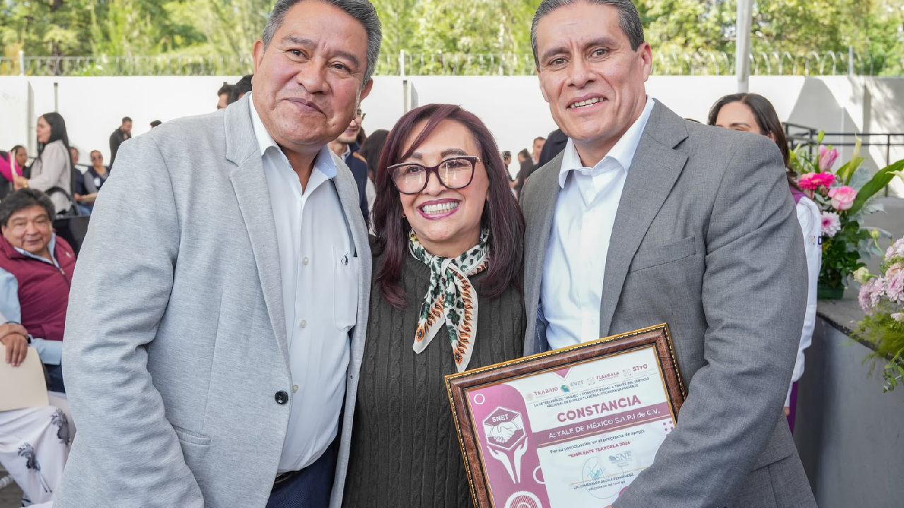 El Presidente Municipal de la Capital, Carlos López Suárez, Asistió a la Incorporación Laboral de Beneficiarios del Programa Empléate Tlaxcala.