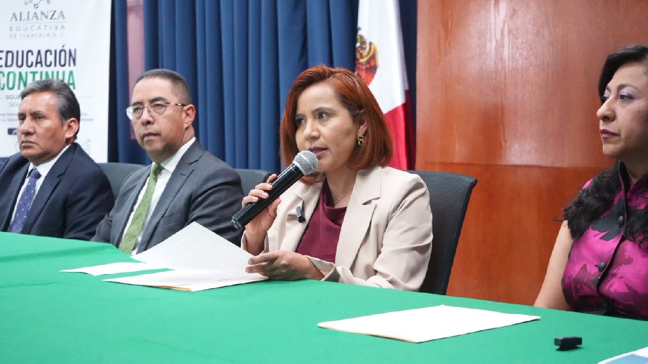 Acompaña Diputada Madai Pérez Presentación de Diplomado sobre Justicia Civil y Familiar en el Congreso