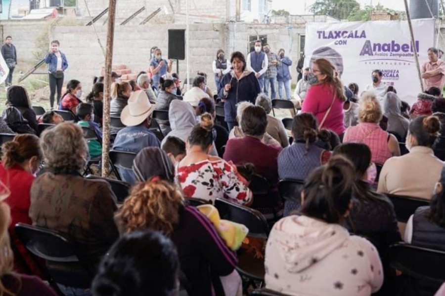 Anabell Ávalos Zempoalteca sostuvo reuniones en los municipios de Tetla de la Solidaridad y Yahuquemehcan