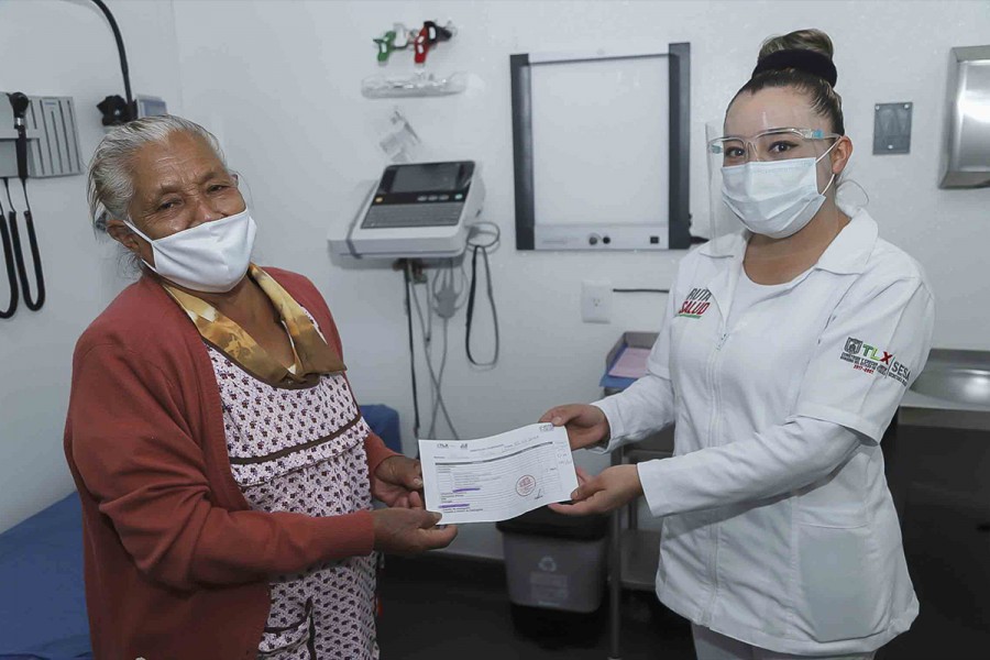 “Ruta por tu salud” brinda atención médica especializada a familias de San Juan Huactzinco